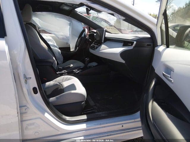 2025 TOYOTA COROLLA SE 5