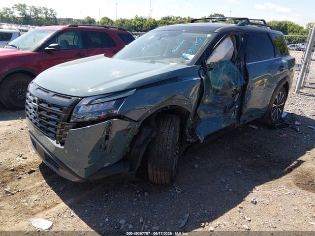 2026 NISSAN PATHFINDER PLATINUM 2
