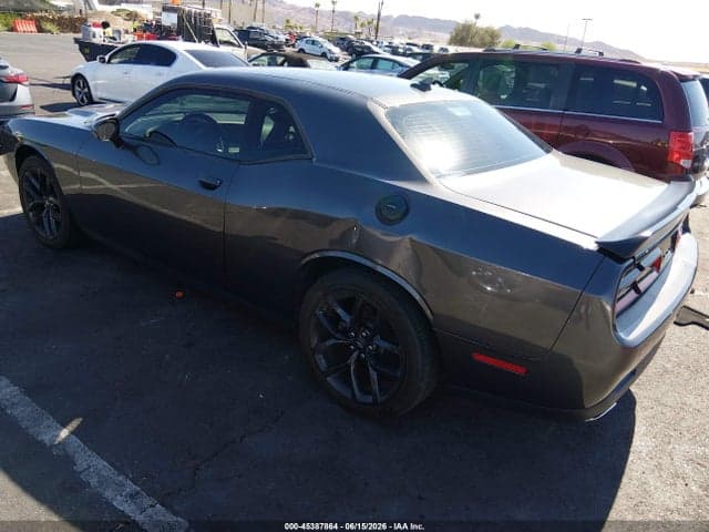 2022 DODGE CHALLENGER SXT 3