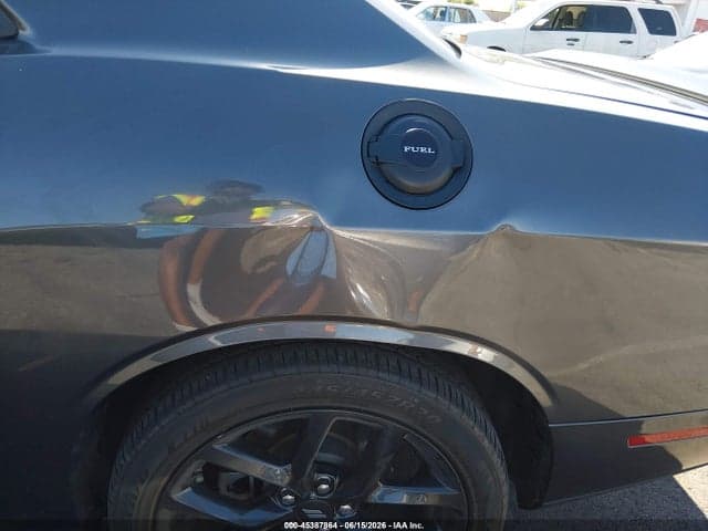 2022 DODGE CHALLENGER SXT 6