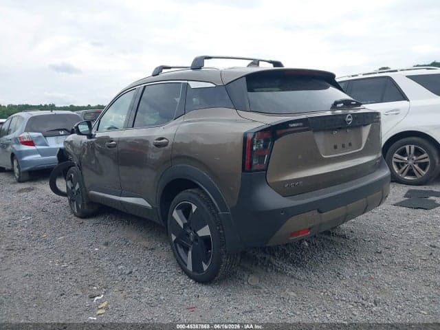 2025 NISSAN KICKS SR FWD 3