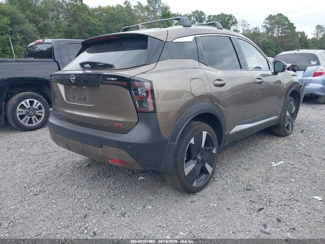 2025 NISSAN KICKS SR FWD 4