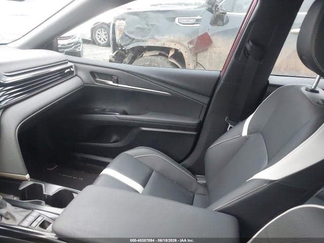 2025 TOYOTA CAMRY SE 5
