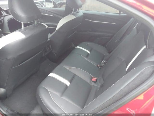 2025 TOYOTA CAMRY SE 8
