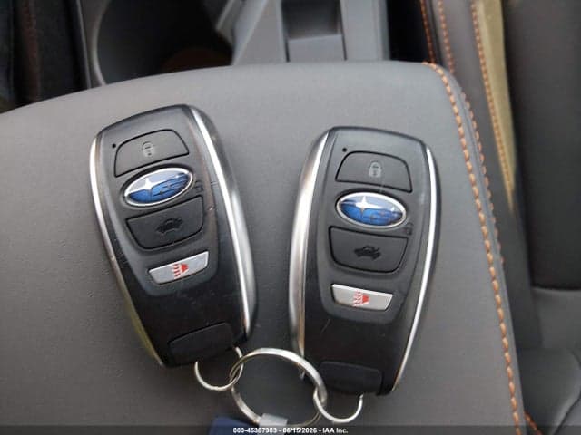 2025 SUBARU CROSSTREK LIMITED 11