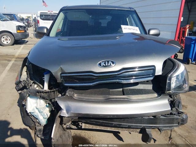 2018 KIA SOUL + 6