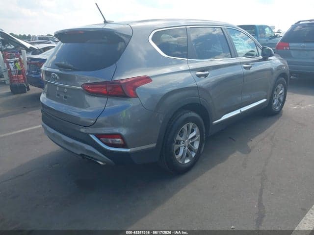 2019 HYUNDAI SANTA FE SE 4