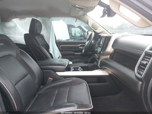 2020 RAM 1500 LARAMIE 4X4 6'4 BOX 5