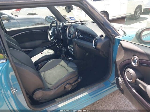 2009 MINI COOPER 5
