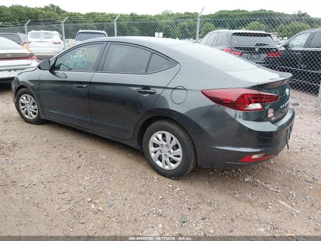 2020 HYUNDAI ELANTRA SE 3