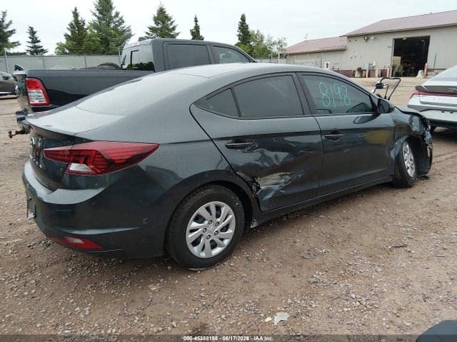 2020 HYUNDAI ELANTRA SE 4