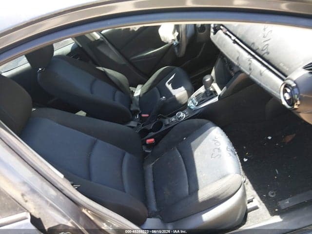2019 TOYOTA YARIS LE 5