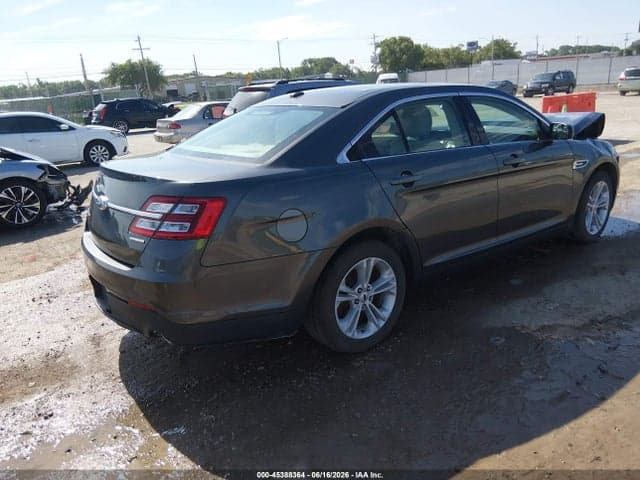 2017 FORD TAURUS SE 4
