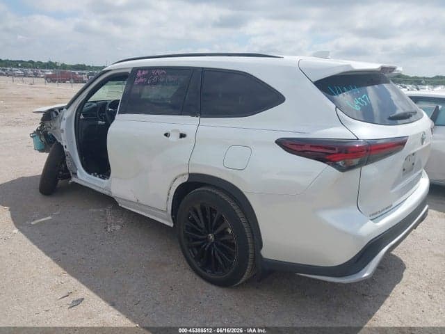 2024 TOYOTA HIGHLANDER XSE 3