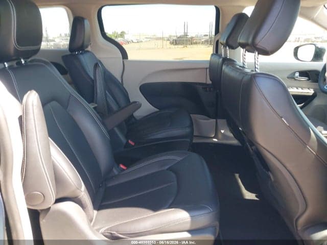 2024 CHRYSLER PACIFICA HYBRID 8