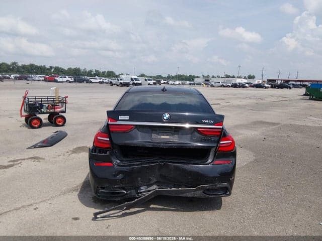 2018 BMW 740I 16