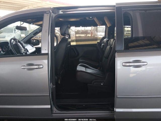 2016 DODGE GRAND CARAVAN R/T 8