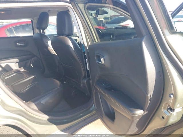 2019 JEEP COMPASS LATITUDE 4X4 8