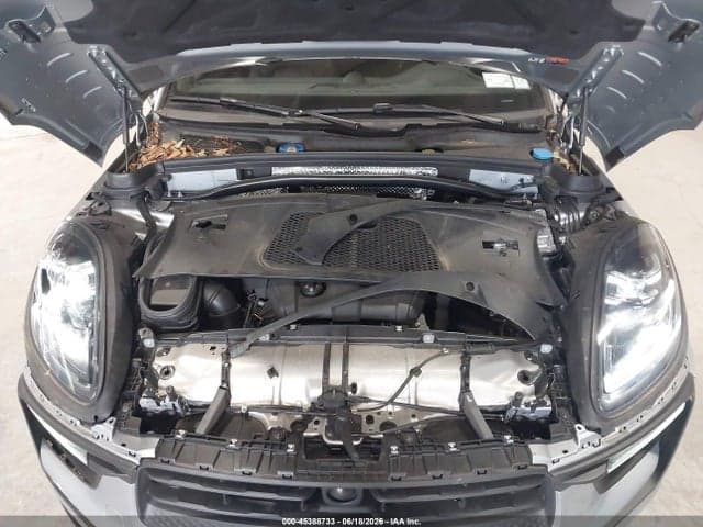 2024 PORSCHE MACAN T 10