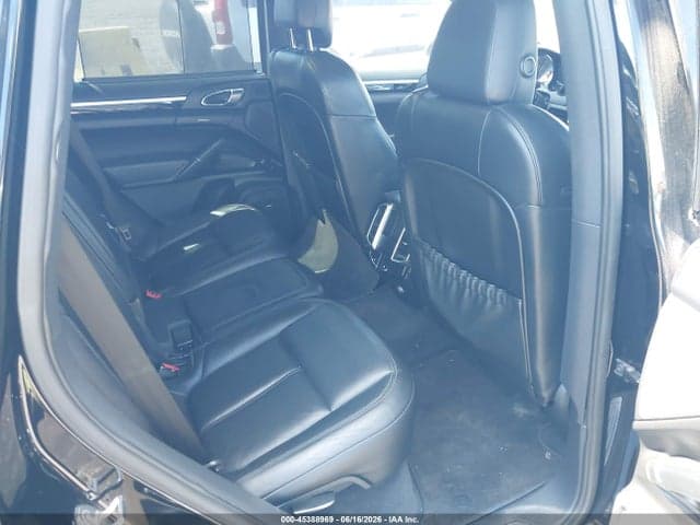 2013 PORSCHE CAYENNE S 8