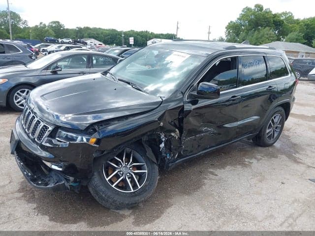 2020 JEEP GRAND CHEROKEE LAREDO E 4X4 6