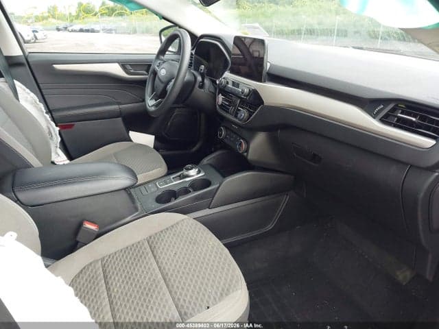 2022 FORD ESCAPE SE 5