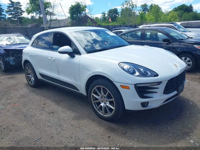 2017 PORSCHE MACAN