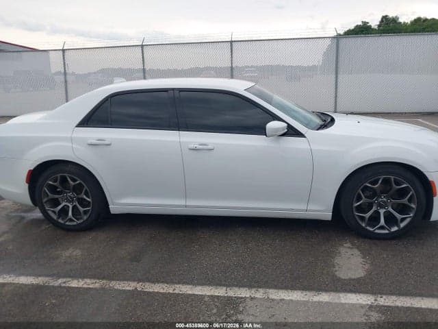 2019 CHRYSLER 300 300S 13