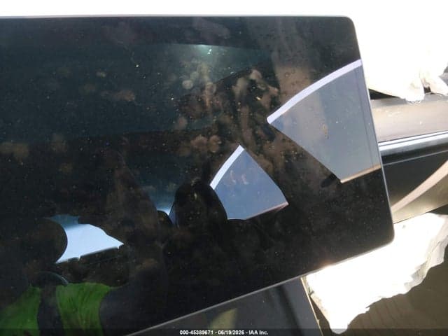 2021 TESLA MODEL 3 STANDARD RANGE PLUS REAR-WHEEL DRIVE 18