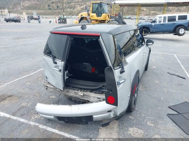 2011 MINI COOPER CLUBMAN 4
