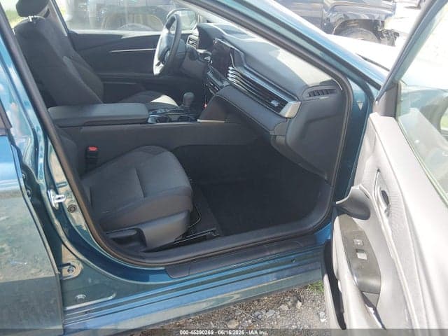 2026 TOYOTA CAMRY LE 5