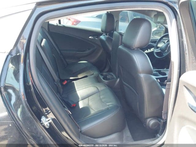 2017 CHEVROLET VOLT LT 8