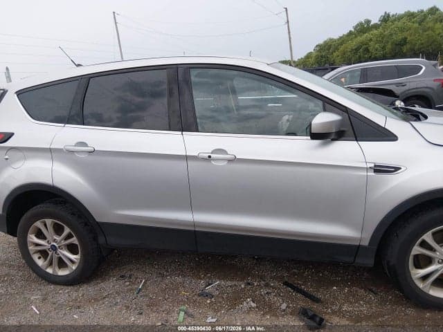 2019 FORD ESCAPE SE 13