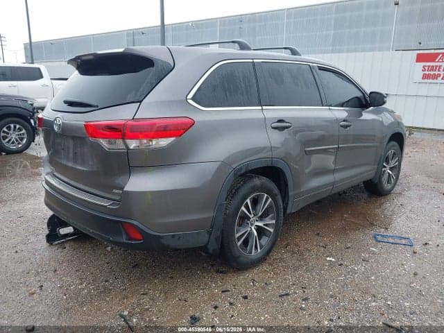 2018 TOYOTA HIGHLANDER LE 4