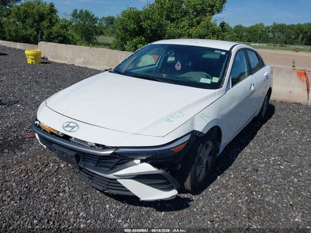 2024 HYUNDAI ELANTRA SE 6