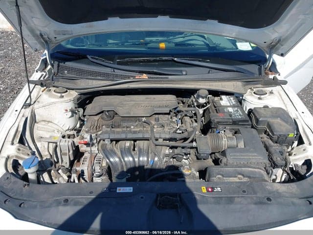2024 HYUNDAI ELANTRA SE 10
