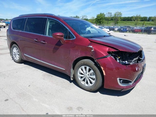2018 CHRYSLER PACIFICA TOURING L 1