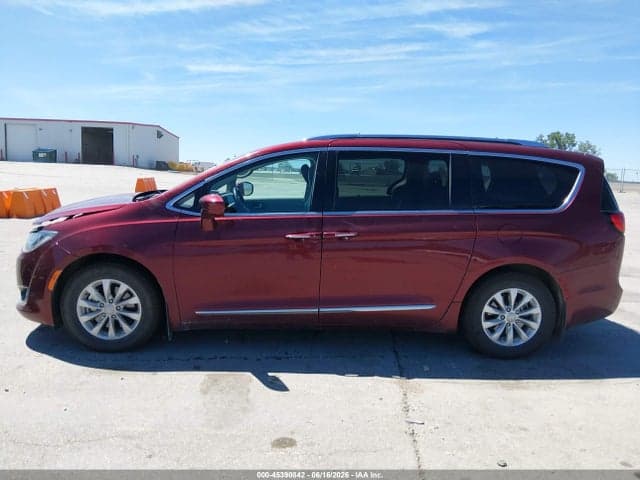 2018 CHRYSLER PACIFICA TOURING L 14