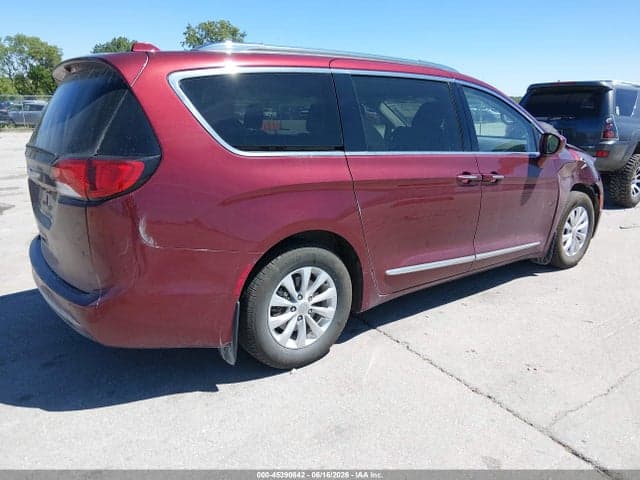 2018 CHRYSLER PACIFICA TOURING L 4