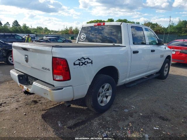 2017 RAM 1500 EXPRESS 4X4 5'7 BOX 4