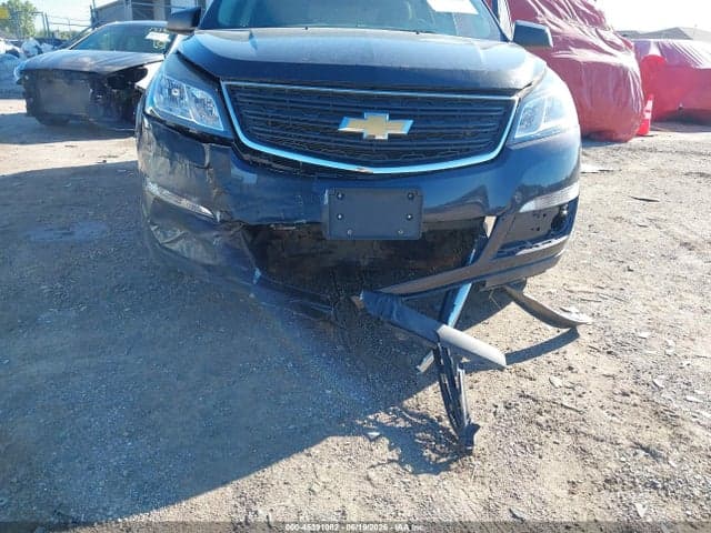 2017 CHEVROLET TRAVERSE LS 6