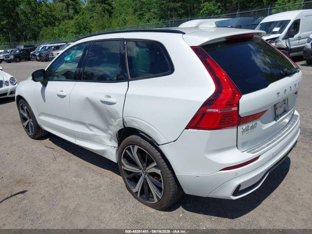 2025 VOLVO XC60 B5 3
