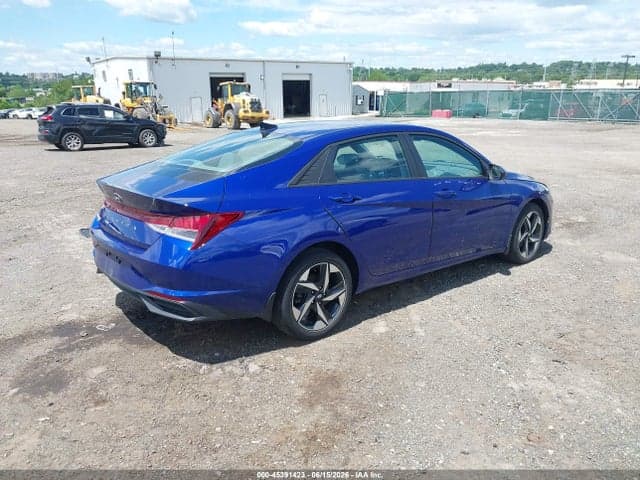 2023 HYUNDAI ELANTRA SEL 4