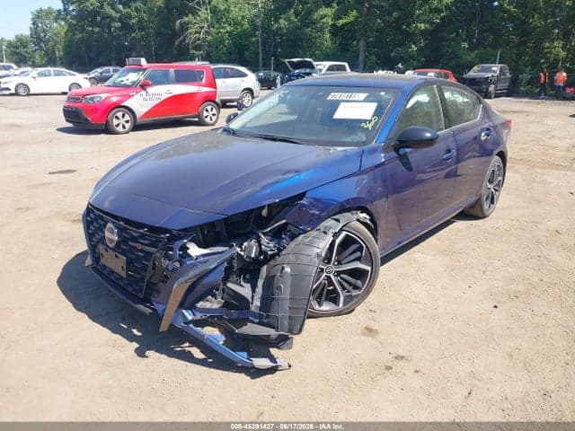 2023 NISSAN ALTIMA SR FWD 2