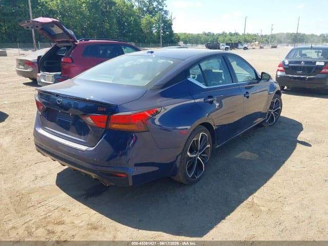 2023 NISSAN ALTIMA SR FWD 4