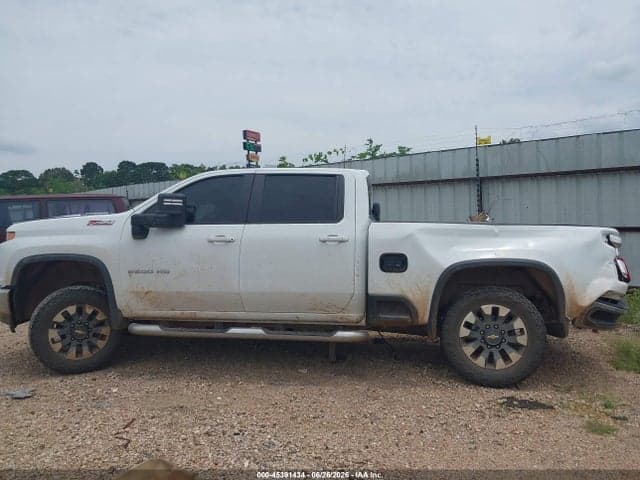 2022 CHEVROLET SILVERADO 2500HD 4WD STANDARD BED LT 13