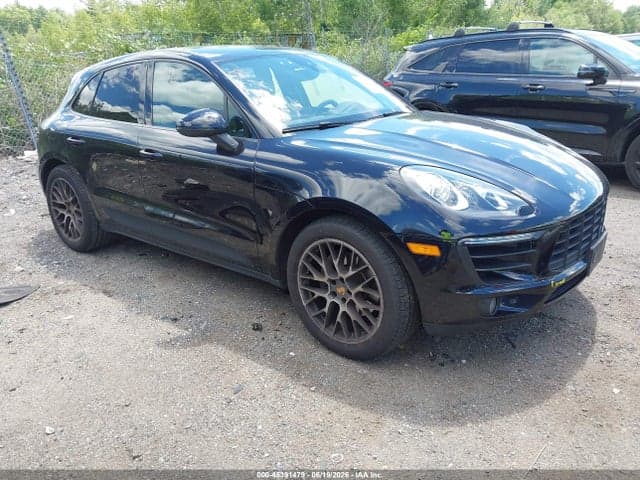 2018 PORSCHE MACAN SPORT 1