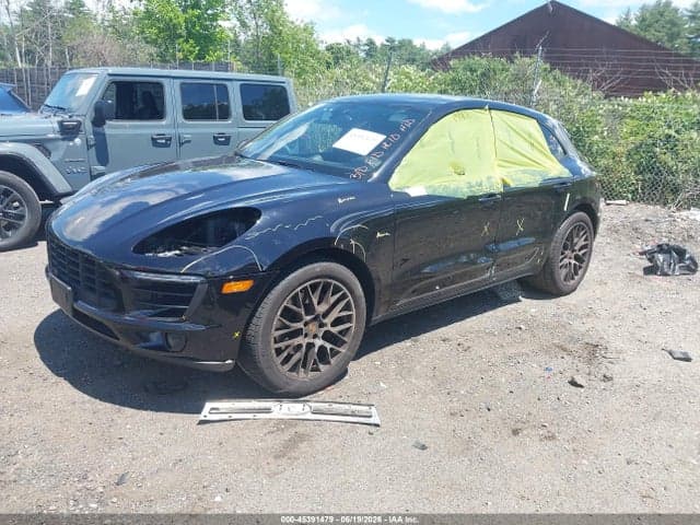 2018 PORSCHE MACAN SPORT 2