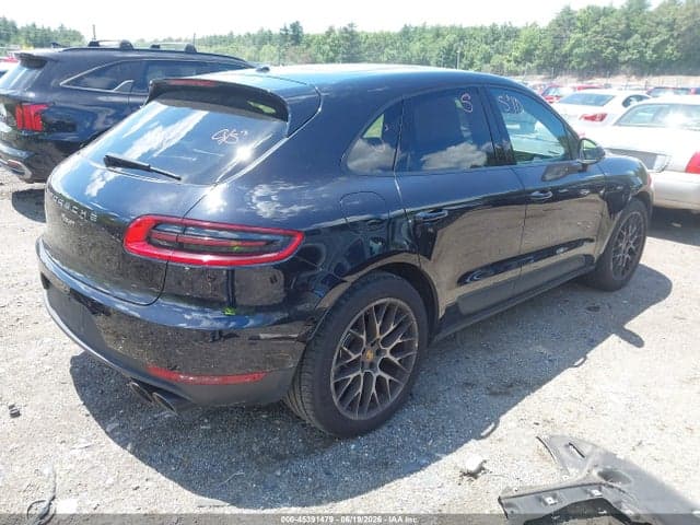 2018 PORSCHE MACAN SPORT 4