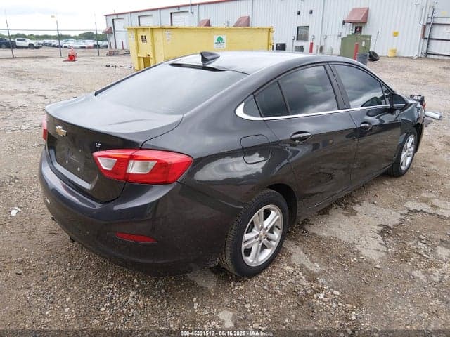 2017 CHEVROLET CRUZE LT AUTO 4